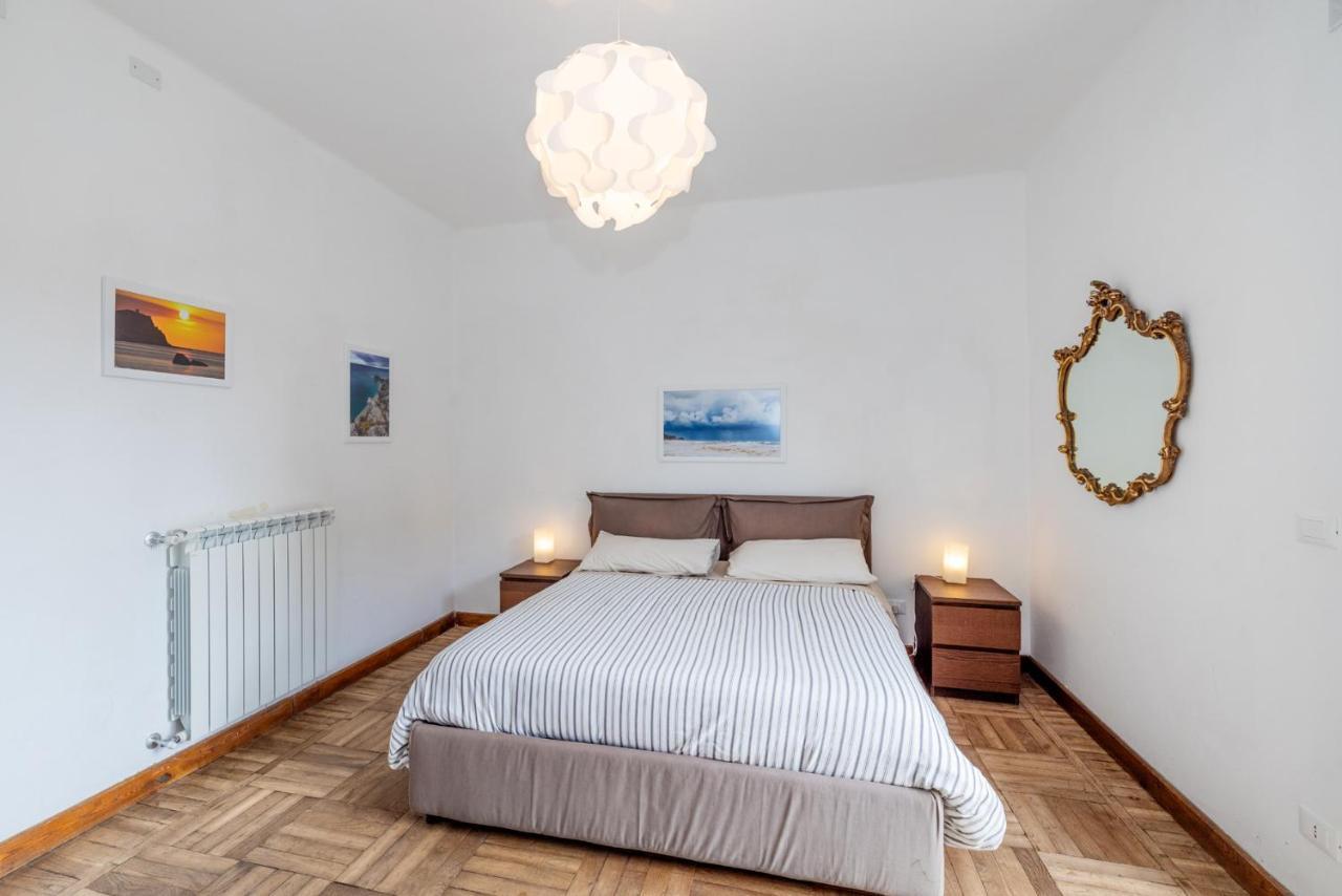 Casa Romeo Appartamento Con Posto Auto Finale Ligure Bagian luar foto