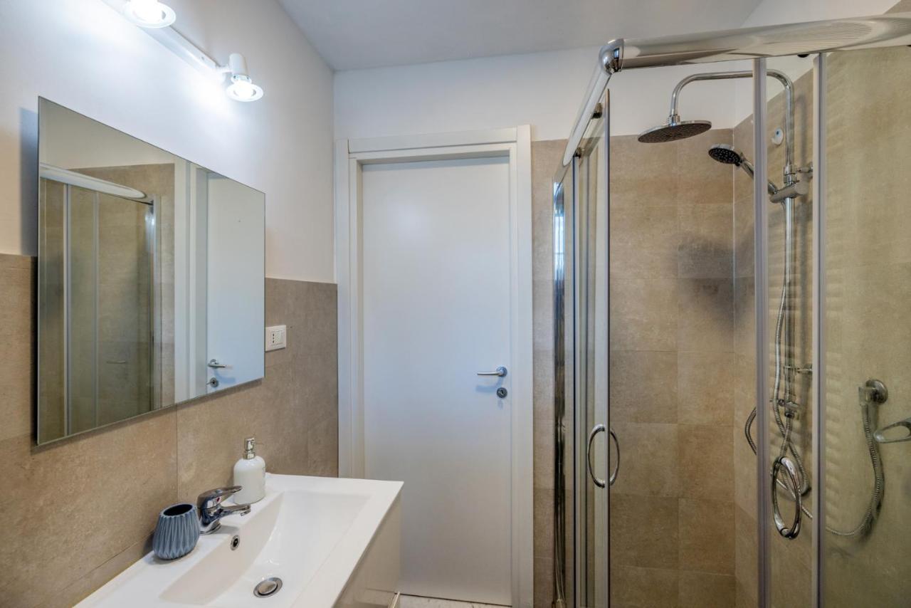 Casa Romeo Appartamento Con Posto Auto Finale Ligure Bagian luar foto